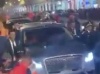 الملك محمد السادس ينزل إلى شوارع الرباط لمشاركة الشعب فرحته