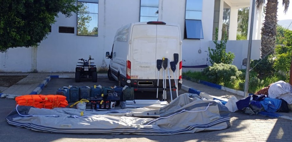 السعيدية.. توقيف شخص يشتبه في ارتباطه بشبكة إجرامية تنشط في تنظيم عمليات الهجرة غير المشروعة السعيدية.. توقيف شخص يشتبه في ارتباطه بشبكة إجرامية تنشط في تنظيم عمليات الهجرة غير المشروعة