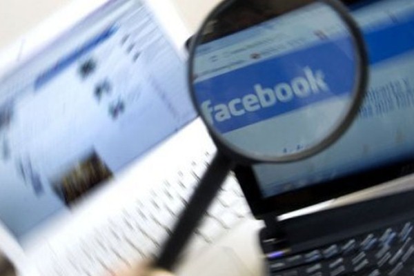 فيسبوك يُغْلِقْ حسابات وصفحات زائفة داعية للإرهاب في المغرب