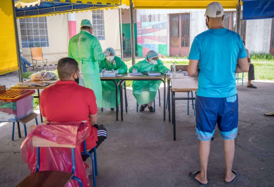 مراكز صحية "تطرد" آلاف المغاربة دون إجراء كشف كورونا..! مراكز صحية "تطرد" آلاف المغاربة دون إجراء كشف كورونا..!