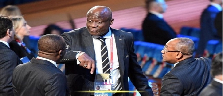 الكاف يٌمَدِّد فترة تكليف الكونغولي أوماري بتولي رئاسة الكاف بالنيابة الكاف يٌمَدِّد فترة تكليف الكونغولي أوماري بتولي رئاسة الكاف بالنيابة