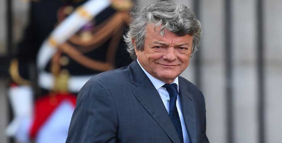 السياسي جان لويس بورلو: على الاتحاد الأوروبي أن يسير «وفق نفس خطى» أمريكا السياسي جان لويس بورلو: على الاتحاد الأوروبي أن يسير «وفق نفس خطى» أمريكا