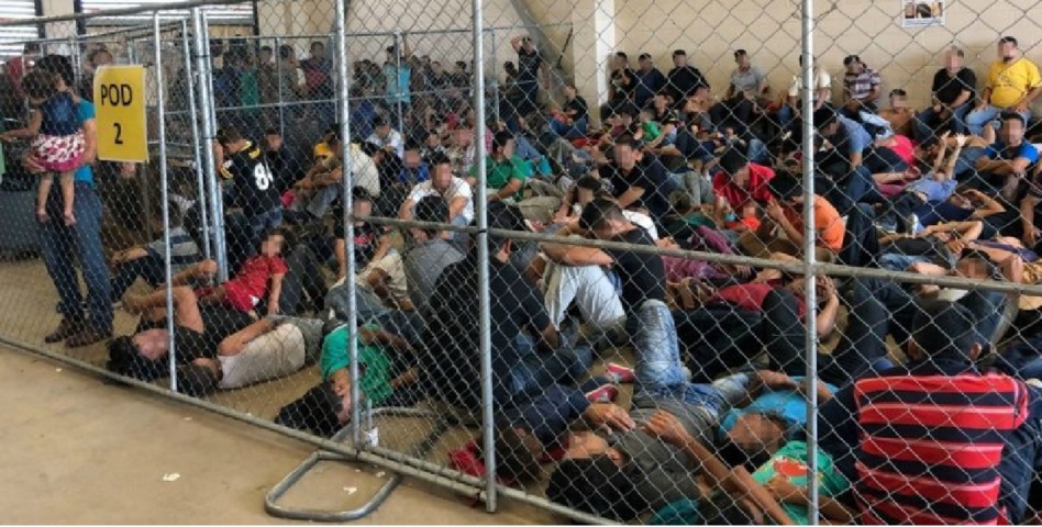 في ظروف غير انسانية.. إحتجاز مهاجرين سريين بينهم مغاربة بإسبانيا في ظروف غير انسانية.. إحتجاز مهاجرين سريين بينهم مغاربة بإسبانيا