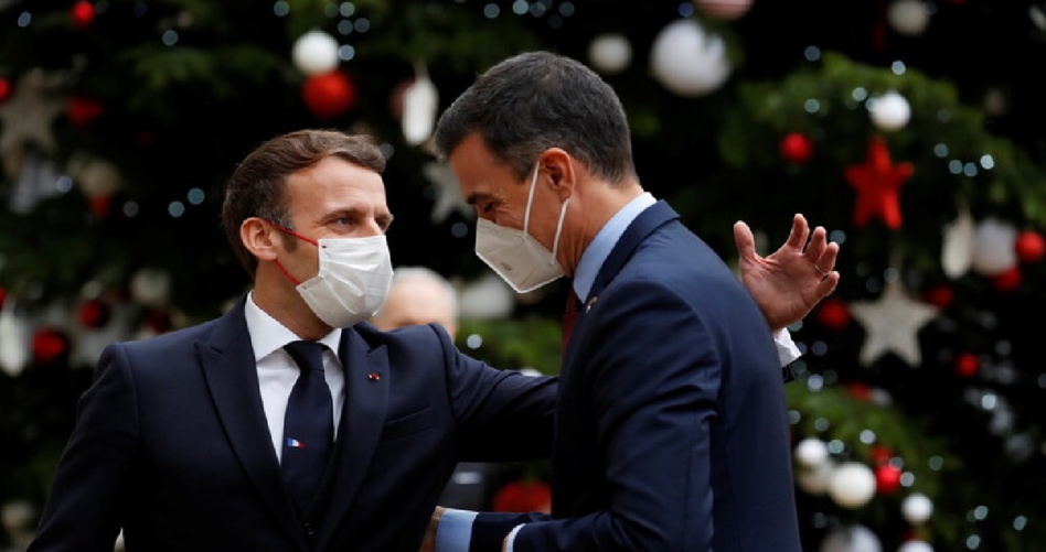 بعد مخالطته ماكرون.. هذا أول رئيس وزراء يخضع للعزل حتى 24 ديسمبر بعد مخالطته ماكرون.. هذا أول رئيس وزراء يخضع للعزل حتى 24 ديسمبر
