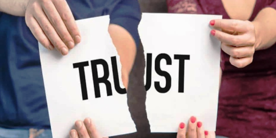 تقرير.. نصف المغاربة لا يثقون في القضاء والصحة والتعليم تقرير.. نصف المغاربة لا يثقون في القضاء والصحة والتعليم