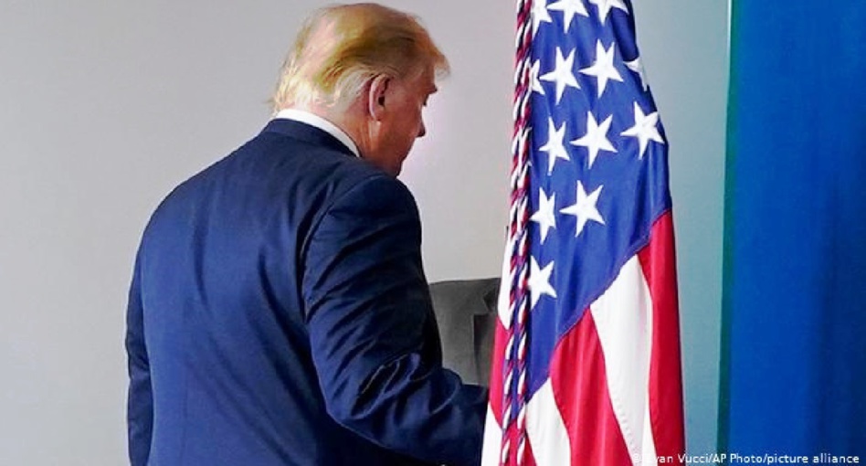 الرئيس الأمريكي يستخدم «الفيتو» ضد الكونغرس الرئيس الأمريكي يستخدم «الفيتو» ضد الكونغرس