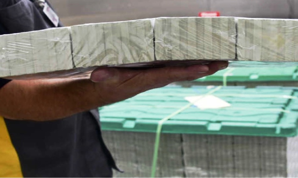 سرقة مليون دولار أرسلتها إيران لروسيا بصندوق فودكا سرقة مليون دولار أرسلتها إيران لروسيا بصندوق فودكا