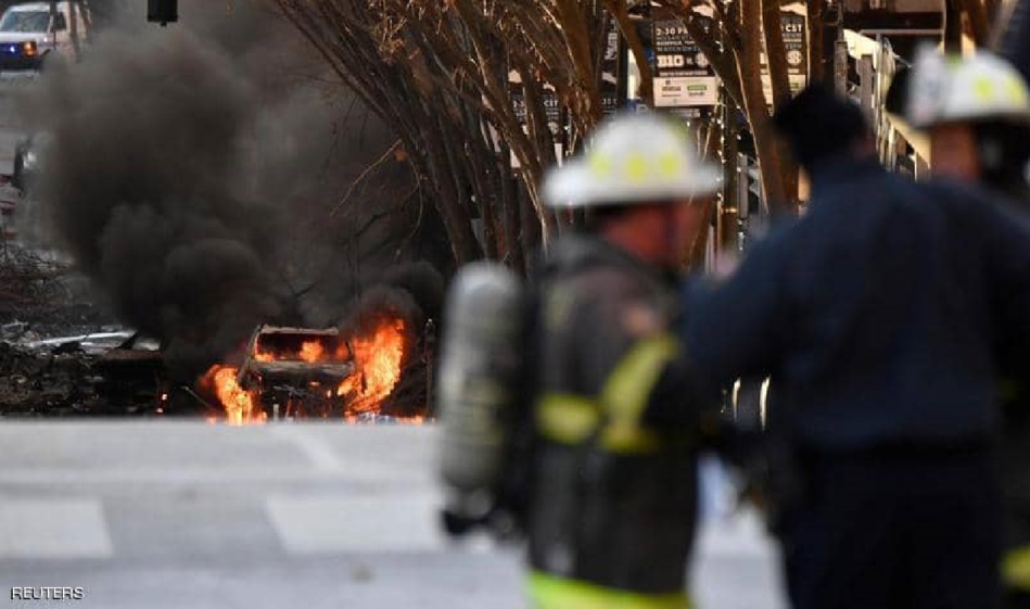 إنتشال أشلاء بشرية من موقع الإنفجار الكبير في ناشفيل إنتشال أشلاء بشرية من موقع الإنفجار الكبير في ناشفيل