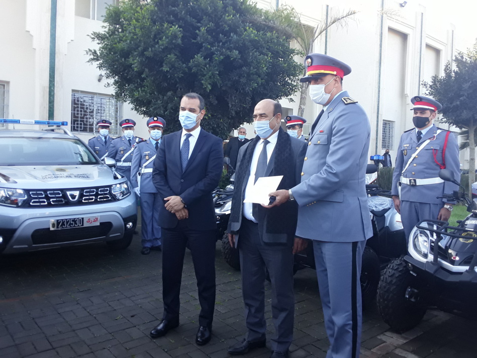 توزيع سيارات ودرجات نفعية على الدرك والشرطة والقوات المساعدة بالنواصر توزيع سيارات ودرجات نفعية على الدرك والشرطة والقوات المساعدة بالنواصر