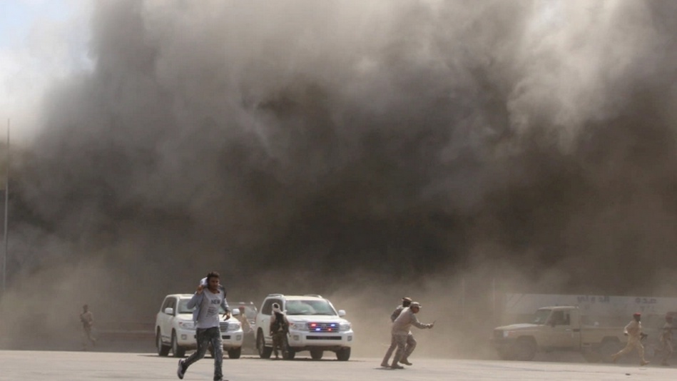 الحكومة اليمنية تطالب بالكشف عن مدبري تفجيرات عدن