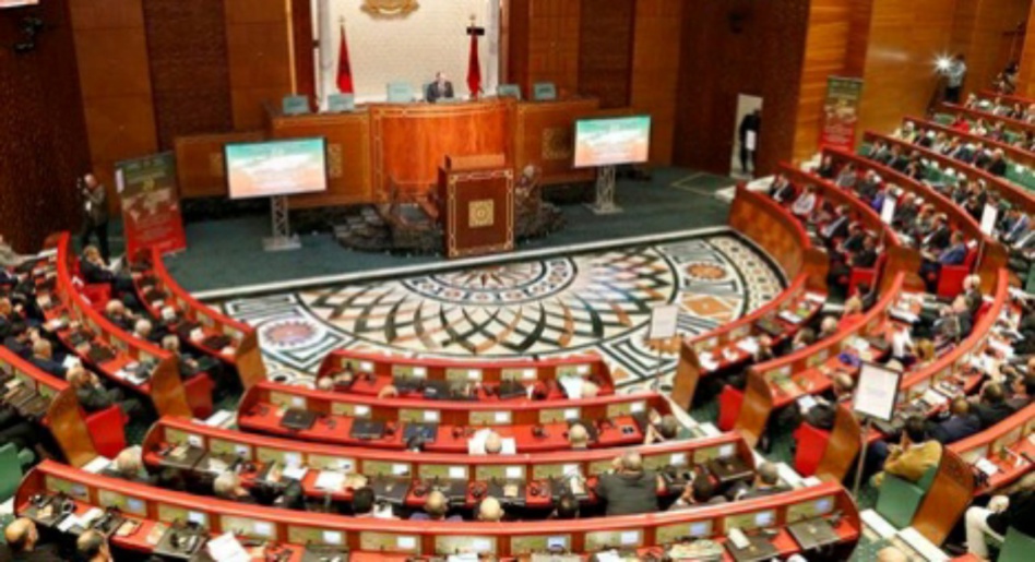 مجلس المستشارين يسير في اتجاه إلغاء معاشات أعضائه مجلس المستشارين يسير في اتجاه إلغاء معاشات أعضائه