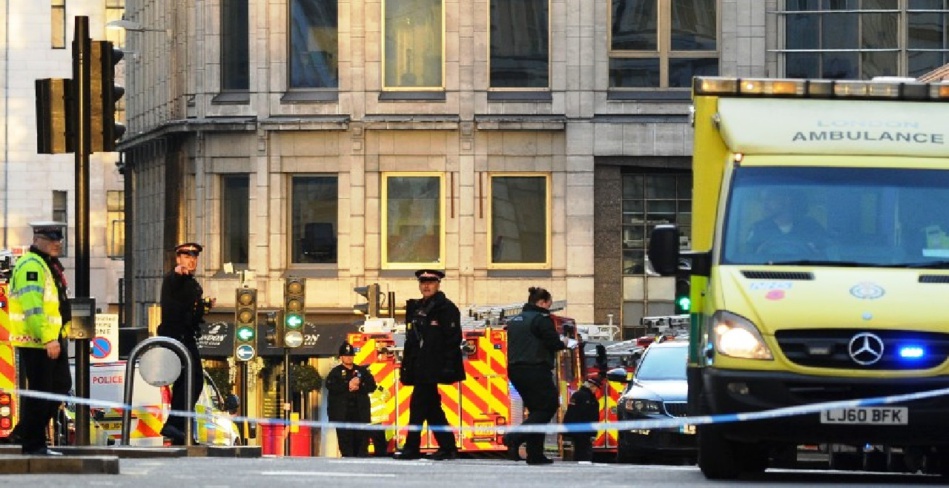إصابة 3 أشخاص في حادث طعن في قلب لندن