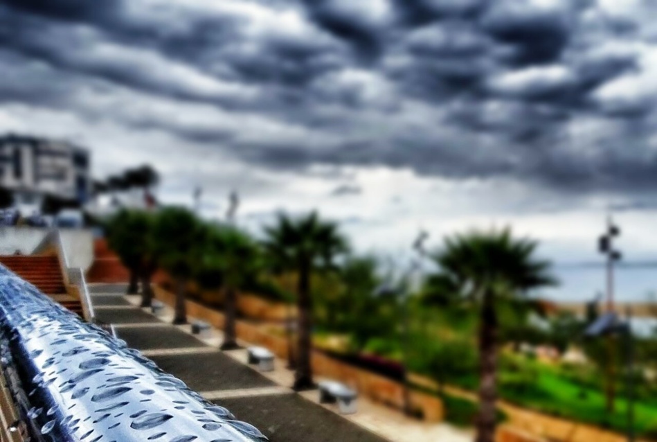 تساقطات مطرية قوية اليوم الأربعاء ترفع مستوى اليقظة إلى الأحمر بجهة الشمال والحوز تساقطات مطرية قوية اليوم الأربعاء ترفع مستوى اليقظة إلى الأحمر بجهة الشمال والحوز