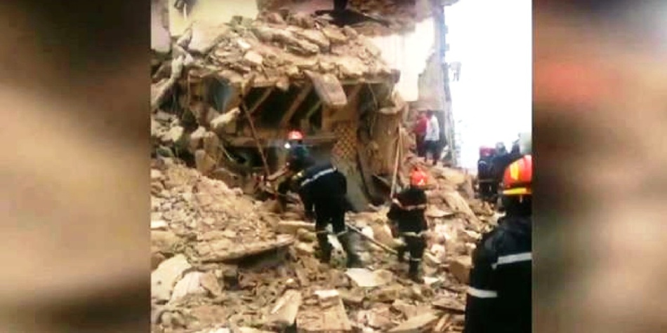 انهيار منزل بالدار البيضاء إثر التساقطات المطرية وجاري البحث عن مفقودين انهيار منزل بالدار البيضاء إثر التساقطات المطرية وجاري البحث عن مفقودين