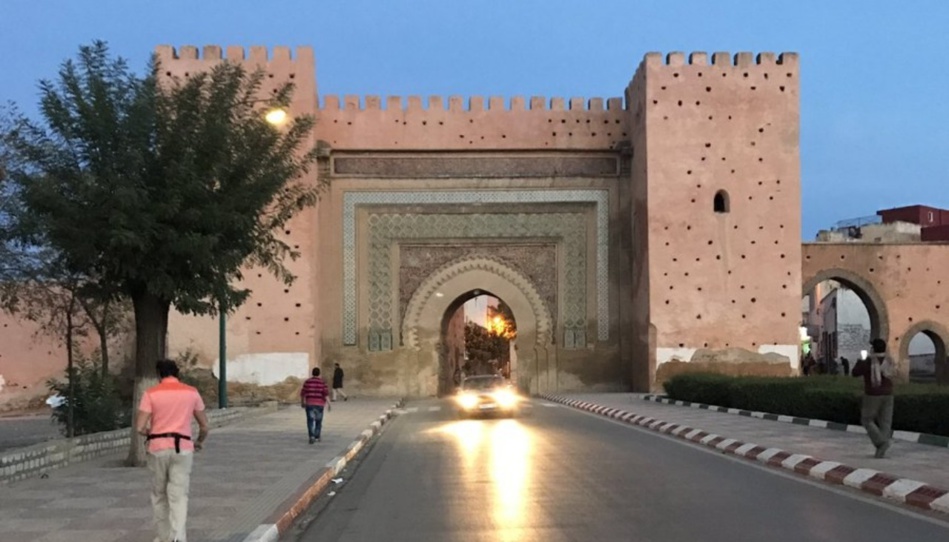 ساكنة حي الرياض بالعاصمة الإسماعيلية تستغيث! ساكنة حي الرياض بالعاصمة الإسماعيلية تستغيث!