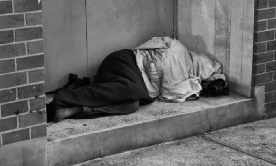 وفاة شابين مغربيين بشوارع برشلونة تستنفر السلطات الكاتالونية وفاة شابين مغربيين بشوارع برشلونة تستنفر السلطات الكاتالونية