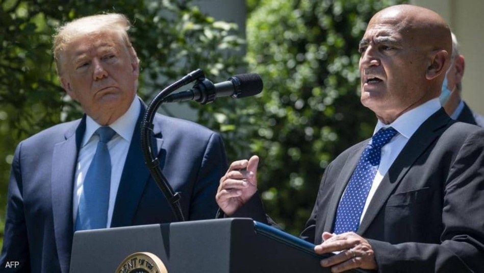 السلاوي يستقيل من منصب رئيس فريق البيت الأبيض لتطوير اللقاح السلاوي يستقيل من منصب رئيس فريق البيت الأبيض لتطوير اللقاح