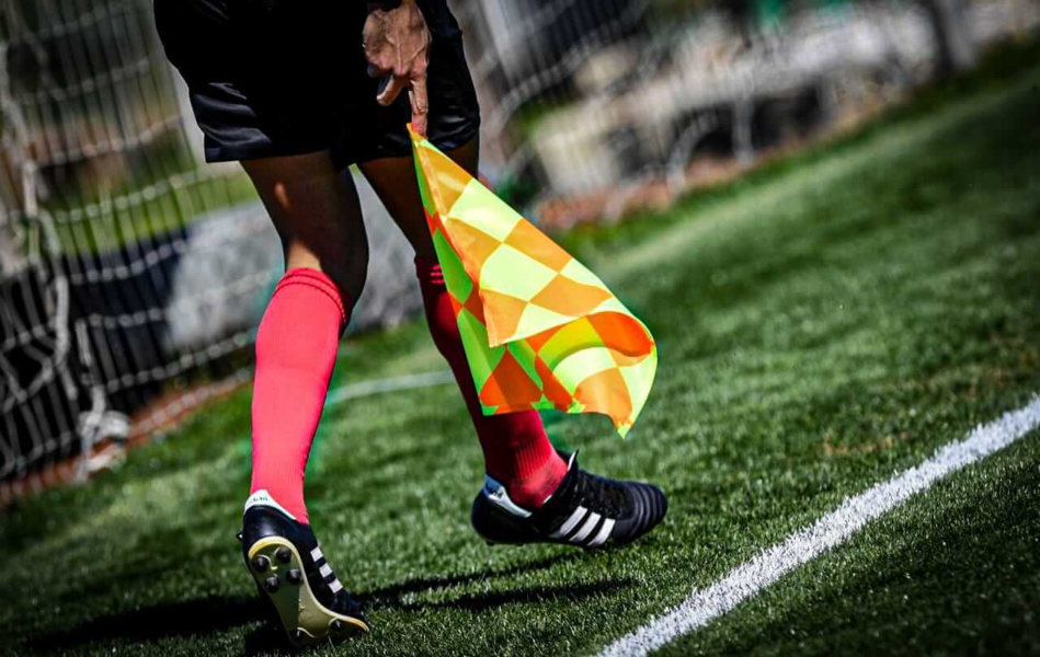  الكاف تعين حكما ماليا لقيادة مباراة المنتخب الوطني للاعبين المحليين أمام أوغندا