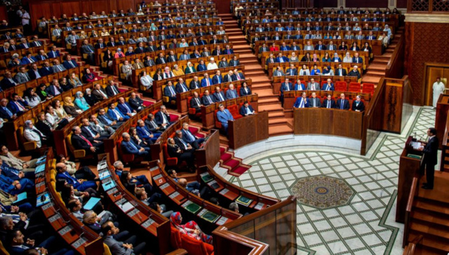 بسبب الفيضانات لجنة برلمانية تزور شركة ليديك بالبيضاء بسبب الفيضانات لجنة برلمانية تزور شركة ليديك بالبيضاء