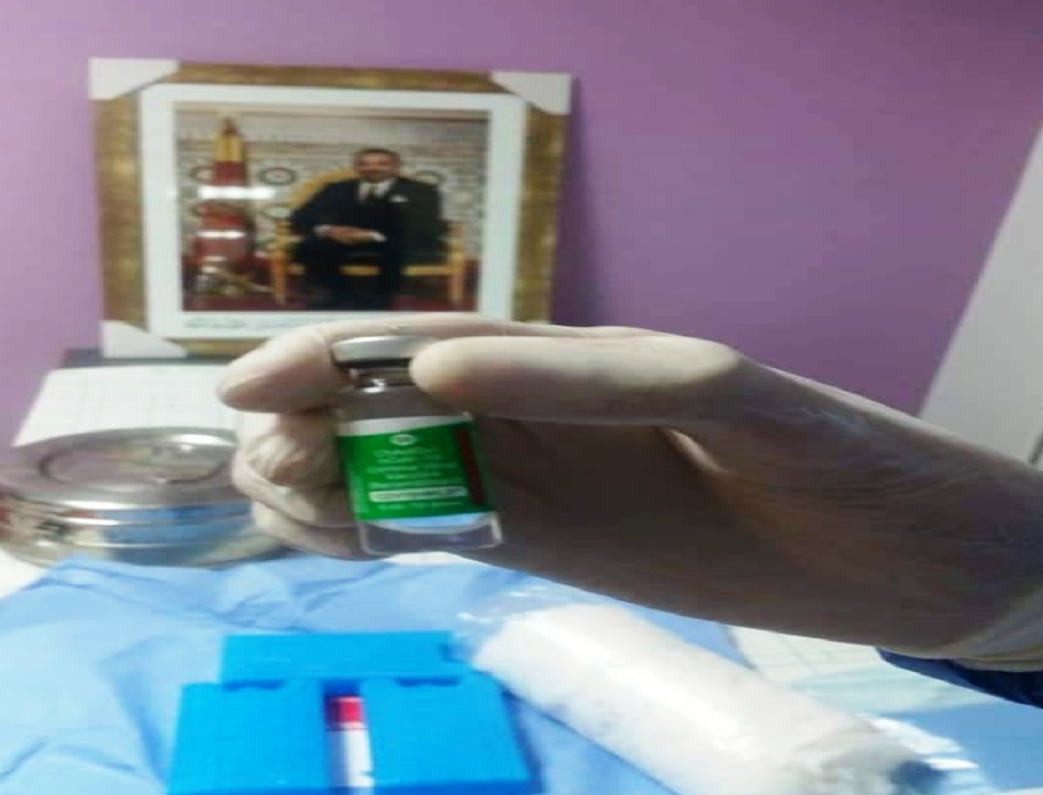 الأطر الصحية بالحسيمة تتلقى جرعات لقاح كوفيد-19 الأطر الصحية بالحسيمة تتلقى جرعات لقاح كوفيد-19