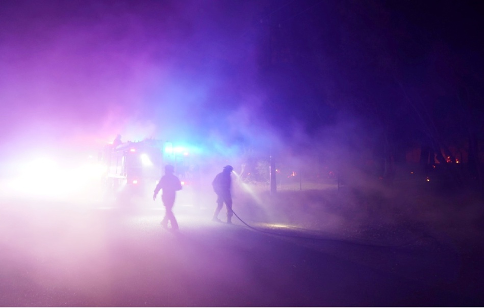 حرائق ضخمة مريبة في «أستراليا» حرائق ضخمة مريبة في «أستراليا»