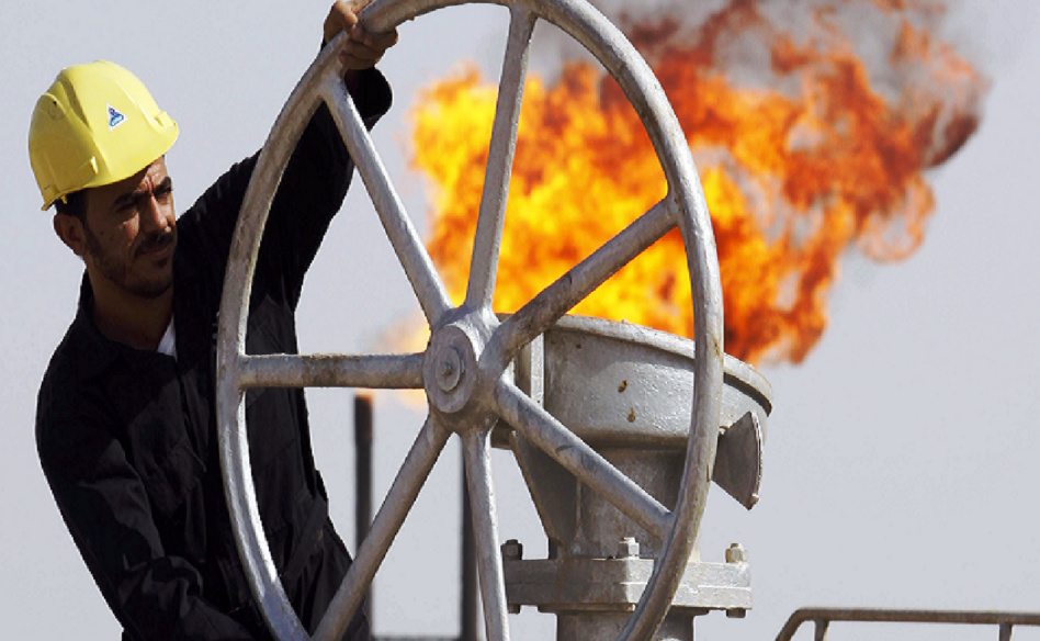 الجزائر تُعْلِنْ انتهاء عصرها النفطي الجزائر تُعْلِنْ انتهاء عصرها النفطي