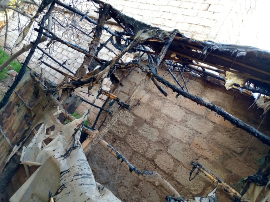 مجهولون يضرمون النار في أملاك الغير ضواحي أزيلال مجهولون يضرمون النار في أملاك الغير ضواحي أزيلال