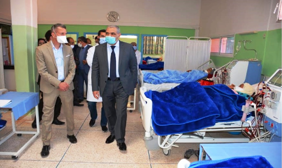 بالصور.. عامل إقليم أزيلال يشرف على مشاريع تهم مرضى القصور الكلوي بالصور.. عامل إقليم أزيلال يشرف على مشاريع تهم مرضى القصور الكلوي