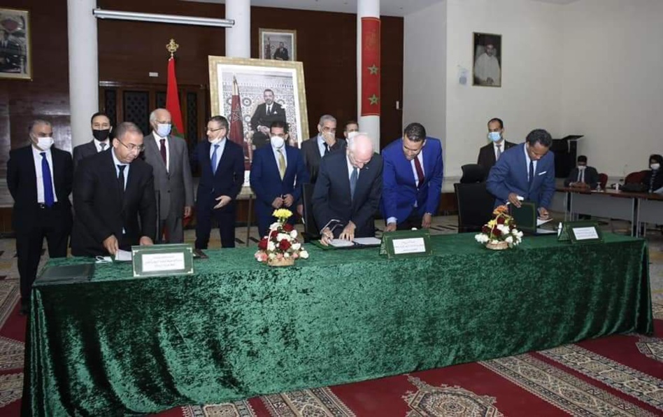 بحضور مستشار الملك اندري أزولاي ووزير التربية الوطنية.. تنزيل مضامين القانون الإطار 17_51 موضوع لقاء ببني ملال بحضور مستشار الملك اندري أزولاي ووزير التربية الوطنية.. تنزيل مضامين القانون الإطار 17_51 موضوع لقاء ببني ملال