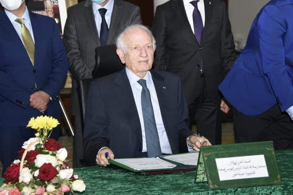 بحضور مستشار الملك اندري أزولاي ووزير التربية الوطنية.. تنزيل مضامين القانون الإطار 17_51 موضوع لقاء ببني ملال بحضور مستشار الملك اندري أزولاي ووزير التربية الوطنية.. تنزيل مضامين القانون الإطار 17_51 موضوع لقاء ببني ملال