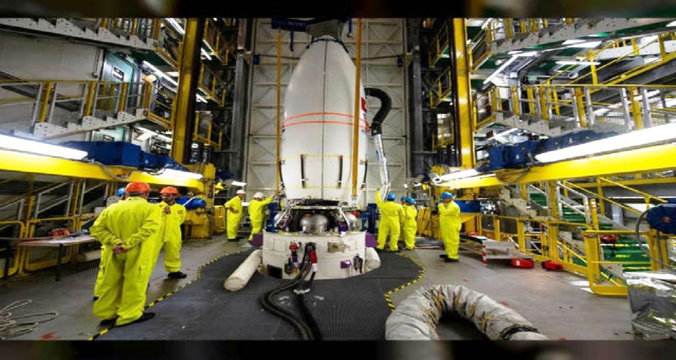 المغرب يدخل عالم صناعة الأقمار الإصطناعية المغرب يدخل عالم صناعة الأقمار الإصطناعية