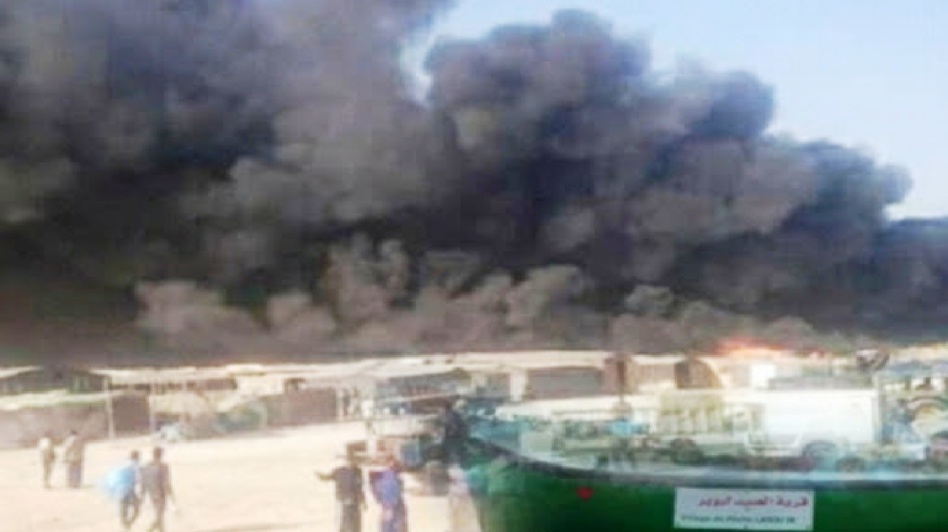 حريق بقرية الصيادين لبويردة جنوب الداخلة حريق بقرية الصيادين لبويردة جنوب الداخلة