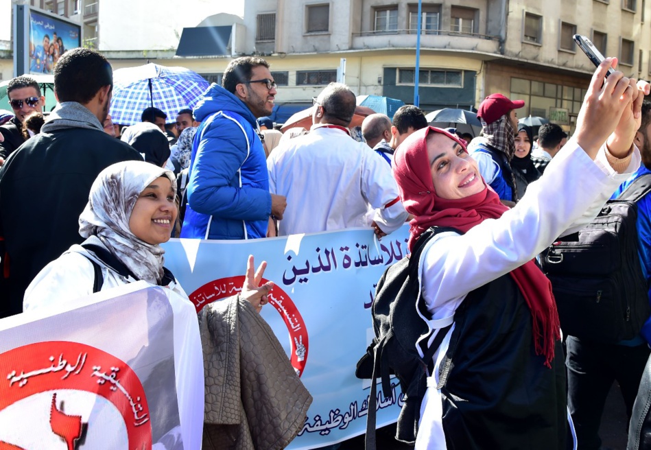 تنسيقية الأساتذة "المتعاقدين" بجهة طنجة تطوان الحسيمة تخوض إضرابا جهويا بالعرائش