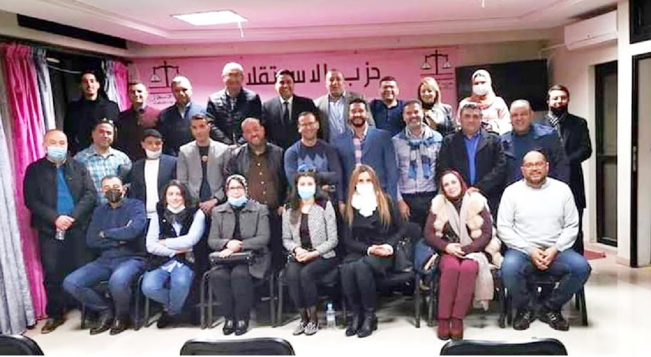 الدكتور عمر حجيرة والدكتور كريم آيت أحمد في مؤتمر فرع رابطة الصيادلة الاستقلاليين الدكتور عمر حجيرة والدكتور كريم آيت أحمد في مؤتمر فرع رابطة الصيادلة الاستقلاليين