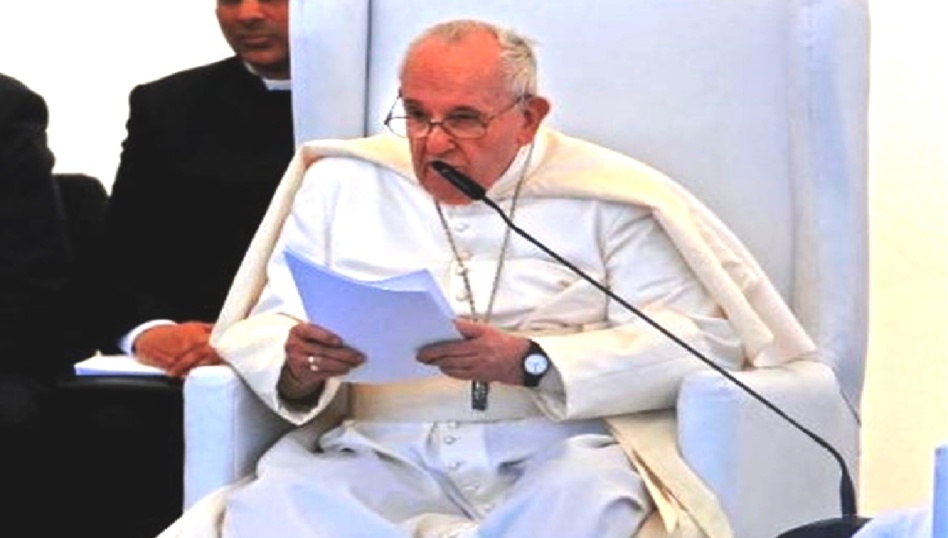 بابا الفاتيكان: لا يمكن الصمت عندما يسيء الإرهاب للدين