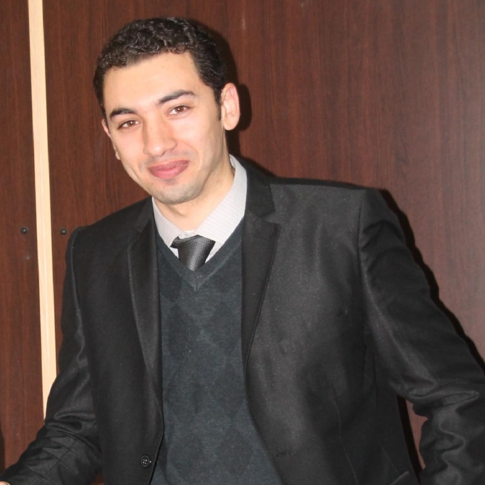 الوسائط الاجتماعية بين التأثير على الفرد وصناعة التفاهة.. بقلم l l الدكتور محسن قضاض الوسائط الاجتماعية بين التأثير على الفرد وصناعة التفاهة.. بقلم l l الدكتور محسن قضاض