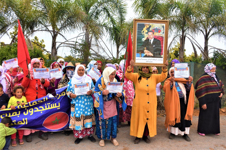 سلاليو "الحنشة" ببوقنادل يستنجدون بجلالة الملك بعد تهديدهم بالإفراغ من أرض الآباء و الأجداد سلاليو "الحنشة" ببوقنادل يستنجدون بجلالة الملك بعد تهديدهم بالإفراغ من أرض الآباء و الأجداد