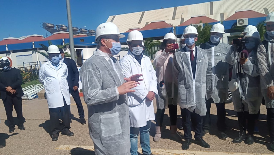 هذ ما فعله المدير العام لشركة كوزيمار أولاد عياد لطمأنة الرأي العام من استعمال الفحم الحجري هذ ما فعله المدير العام لشركة كوزيمار أولاد عياد لطمأنة الرأي العام من استعمال الفحم الحجري