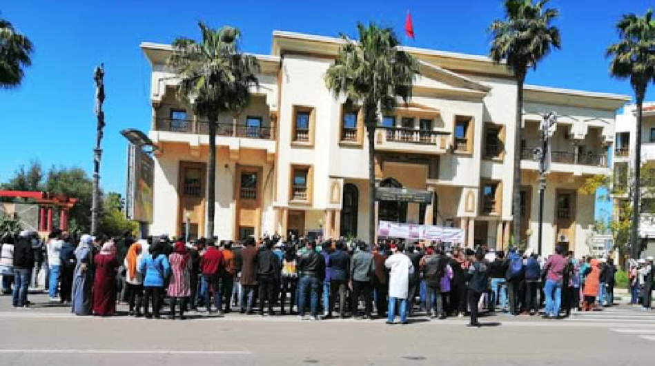 مطالب أساتذة "التعاقد" خارج اهتمامات المسؤولين عن القطاع بسطات مطالب أساتذة "التعاقد" خارج اهتمامات المسؤولين عن القطاع بسطات