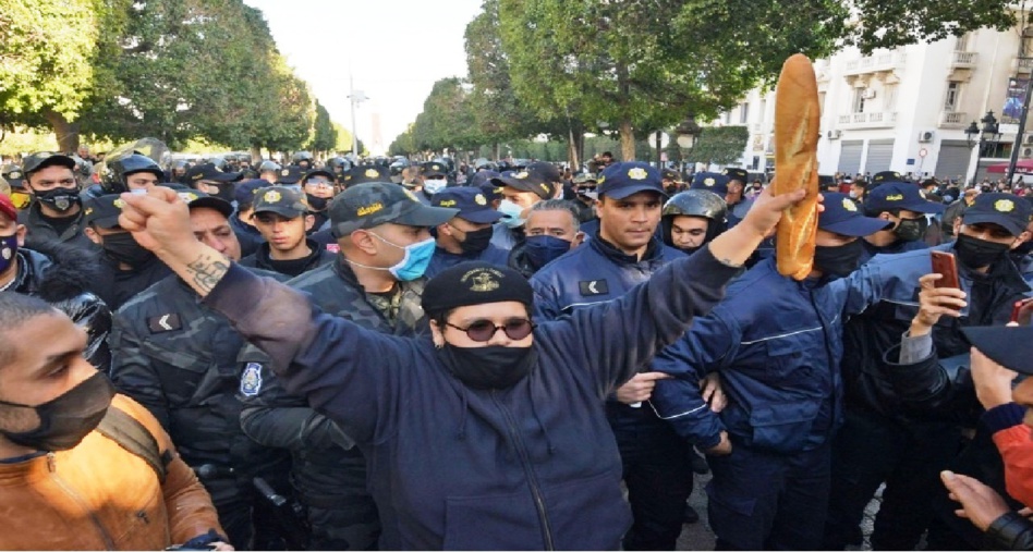 صندوق النقد يحذّر من اضطرابات اجتماعية بسبب عدم المساواة في ظل الجائحة صندوق النقد يحذّر من اضطرابات اجتماعية بسبب عدم المساواة في ظل الجائحة