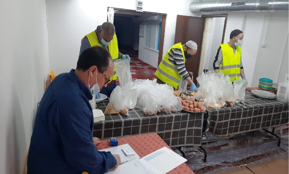 "الجمعية الإسلامية نوباريس بكتالونيا" تقدم "وجبات إفطار للجالية المسلمة"