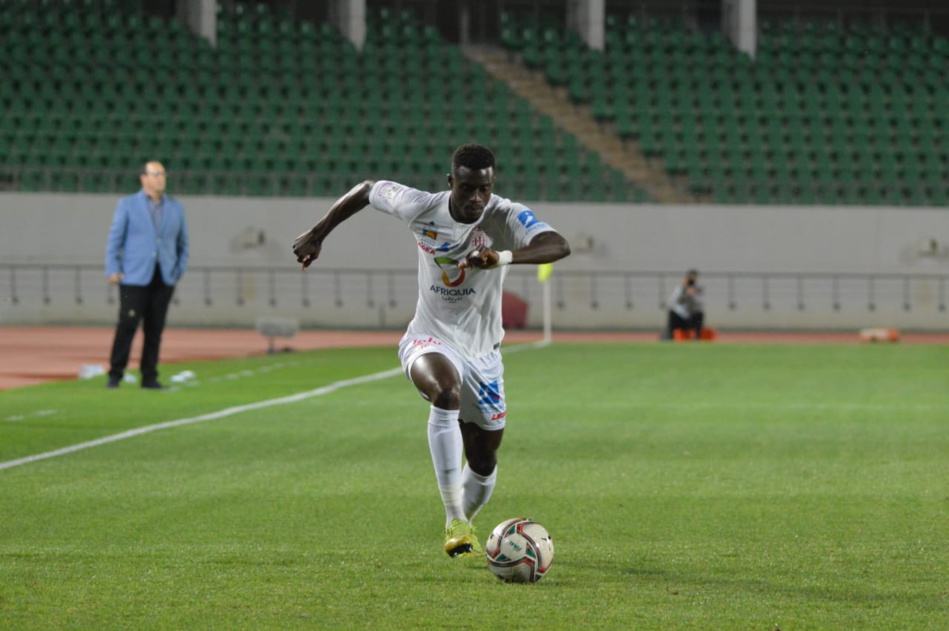 نهضة بركان يقتنص فوزاً ثميناً على حساب مضيفه حسنية أكادير نهضة بركان يقتنص فوزاً ثميناً على حساب مضيفه حسنية أكادير