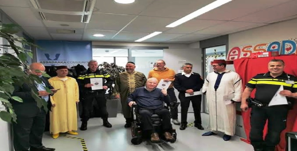 القنصل العام "محمد متوكل" الوجه المشرف للدبلوماسية المغربية بهولندا القنصل العام "محمد متوكل" الوجه المشرف للدبلوماسية المغربية بهولندا