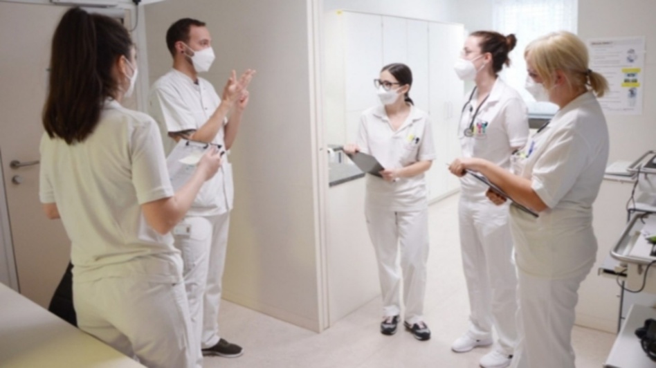 هام جدّاً.. النمسا تفتح باب العمل للممرضين المغاربة هام جدّاً.. النمسا تفتح باب العمل للممرضين المغاربة