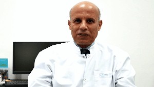 البروفيسور شكيب عبد الفتاح عضو اللجنة العلمية للقاح
