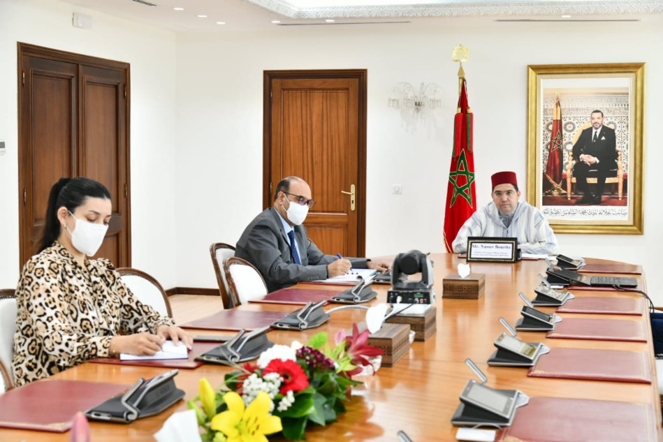 وزير الخارجية المغربي يتباحث مع نظيره الكويتي والأخير يجدد دعم بلاده لقضية الصحراء المغربية وزير الخارجية المغربي يتباحث مع نظيره الكويتي والأخير يجدد دعم بلاده لقضية الصحراء المغربية