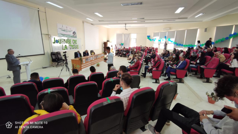 المدرسة العليا للتكنولوجيا بوجدة تحتفي بيوم الأرض المدرسة العليا للتكنولوجيا بوجدة تحتفي بيوم الأرض