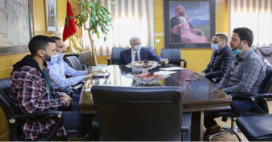 بطلب منها.. الدكتور نزار بركة يستقبل لجنة الحوار المنبثقة عن التنسيقية الوطنية للأساتذة الذين فرض عليهم التعاقد بطلب منها.. الدكتور نزار بركة يستقبل لجنة الحوار المنبثقة عن التنسيقية الوطنية للأساتذة الذين فرض عليهم التعاقد