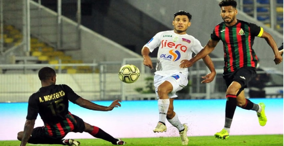 منافسات كأس العرش.. الجيش الملكي يهزم الرجاء والوداد تقسو على شباب المحمدية ويعبُران لنصف نهائي "الكأس الفضية" منافسات كأس العرش.. الجيش الملكي يهزم الرجاء والوداد تقسو على شباب المحمدية ويعبُران لنصف نهائي "الكأس الفضية"