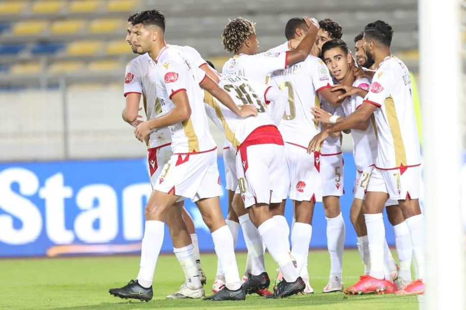 منافسات كأس العرش.. الجيش الملكي يهزم الرجاء والوداد تقسو على شباب المحمدية ويعبُران لنصف نهائي "الكأس الفضية" منافسات كأس العرش.. الجيش الملكي يهزم الرجاء والوداد تقسو على شباب المحمدية ويعبُران لنصف نهائي "الكأس الفضية"